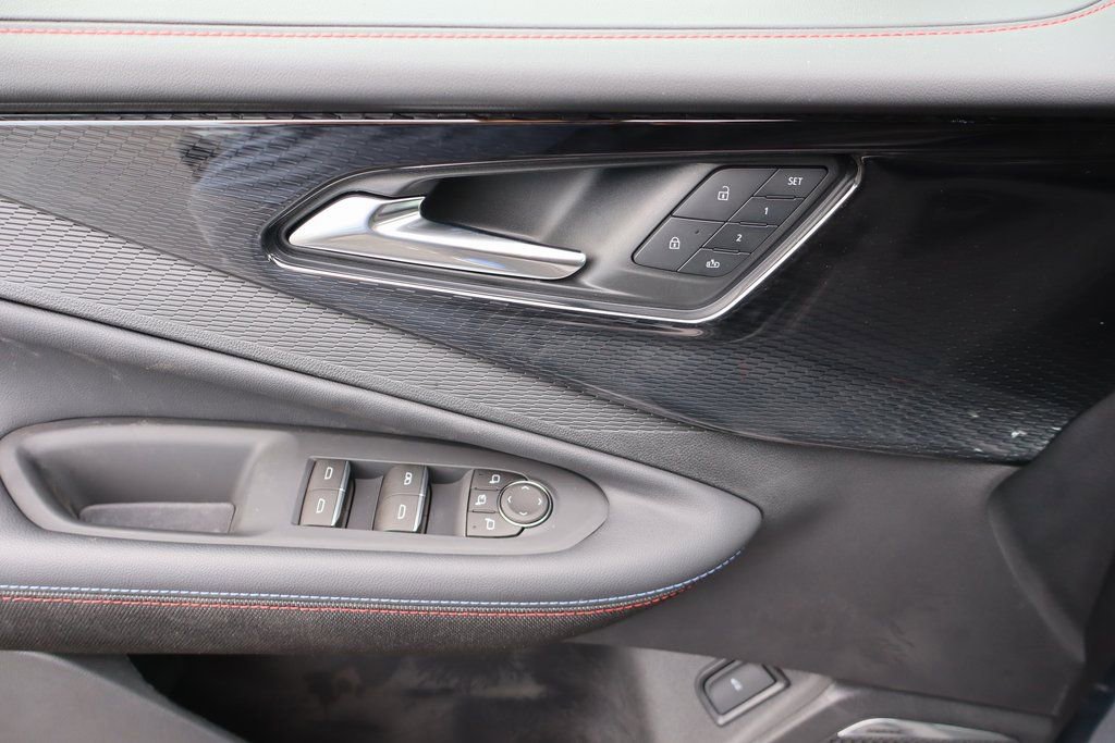 New 2025 Chevrolet Blazer EV RS image 17