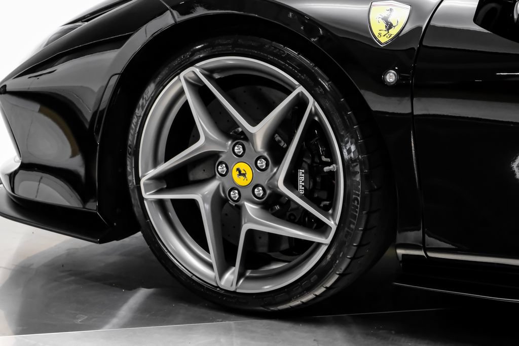 Used 2022 Ferrari F8 Tributo RWD image 46