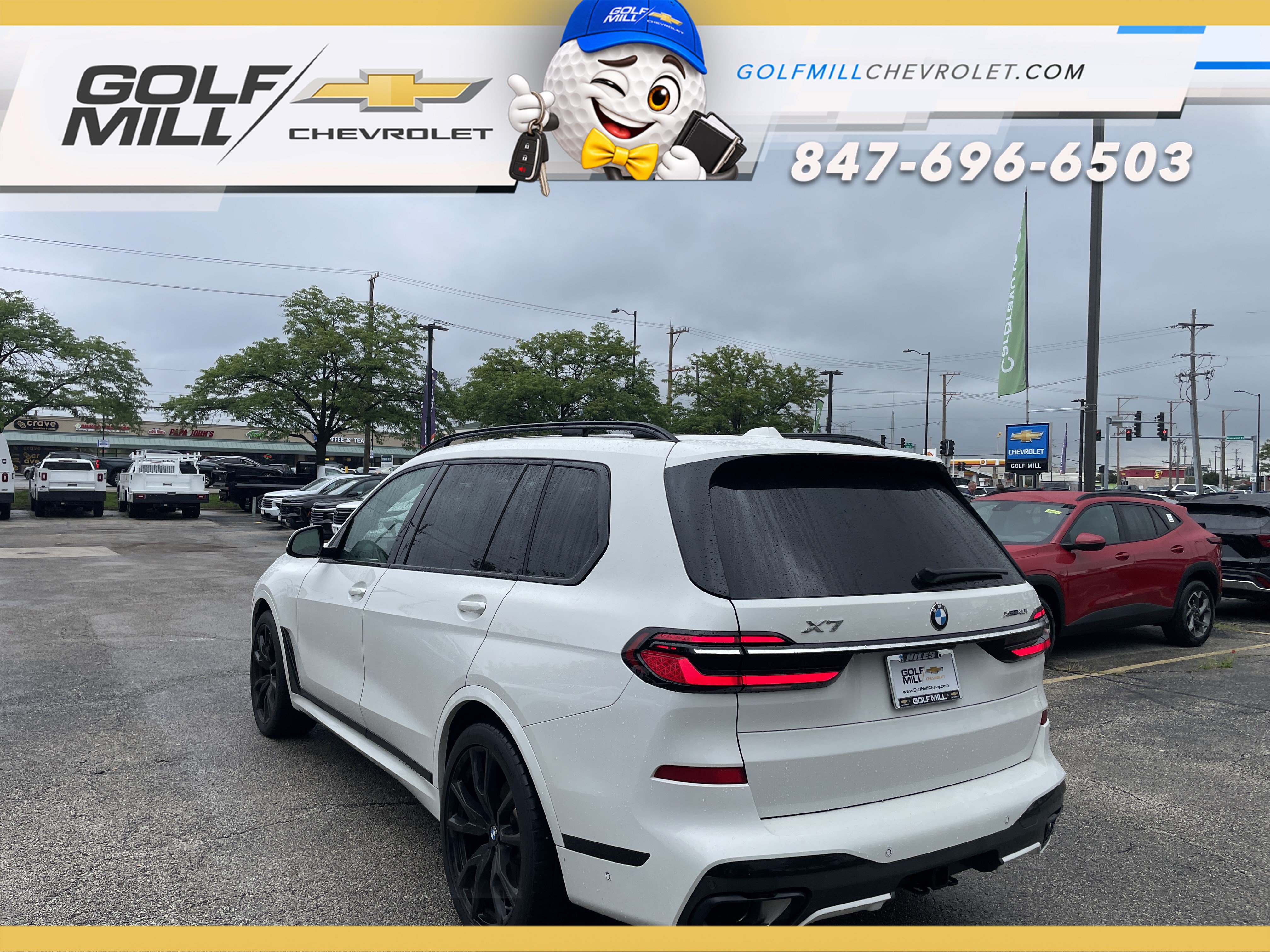 Used 2023 BMW X7 xDrive40i w/ M Sport Package AWD/4WD image 8