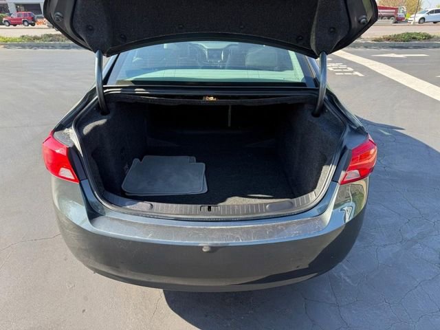 Used 2019 Chevrolet Impala LT image 5