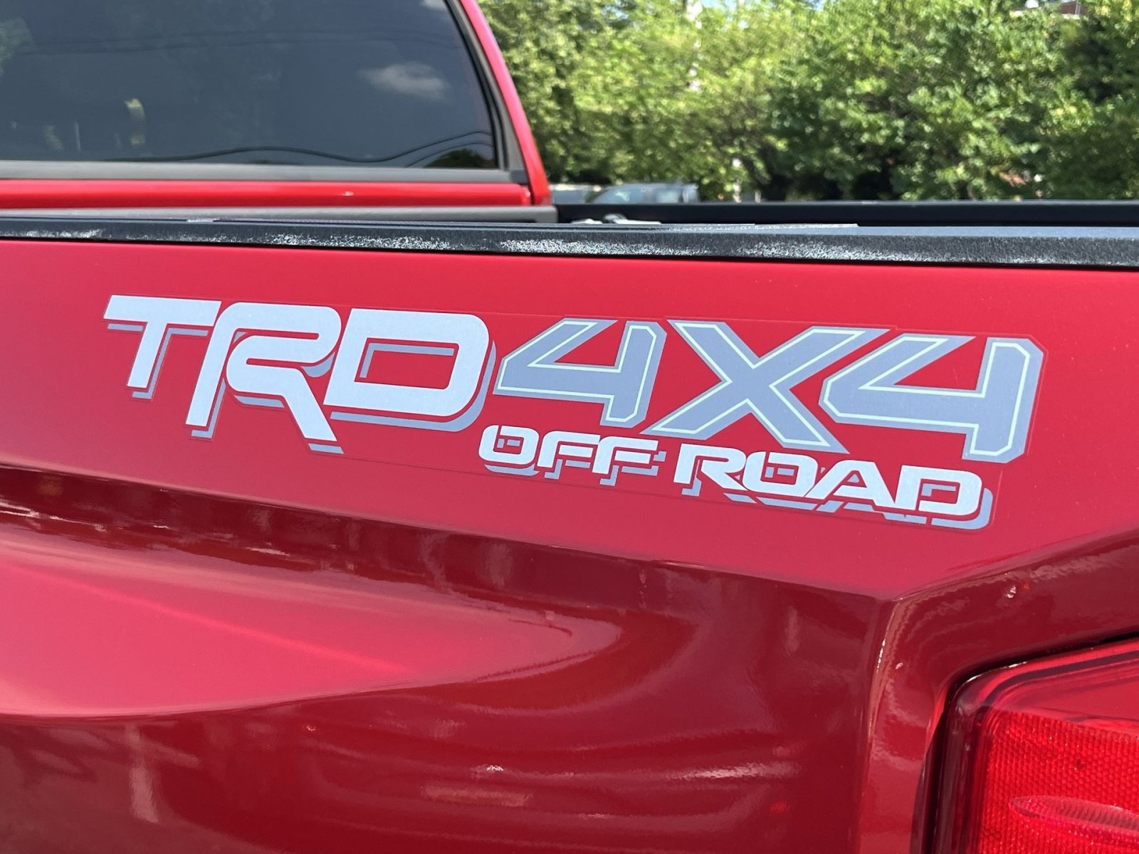 Used 2019 Toyota Tundra SR5 w/ TRD Off Road Package AWD/4WD image 36
