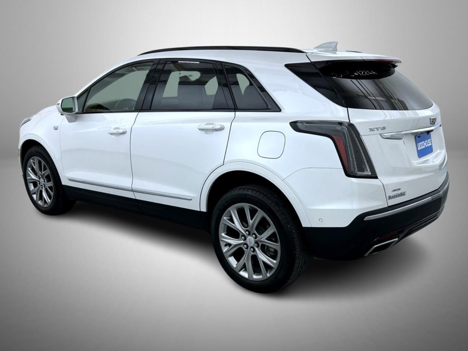 Used 2020 Cadillac XT5 Sportv w/ Platinum Package AWD/4WD image 7