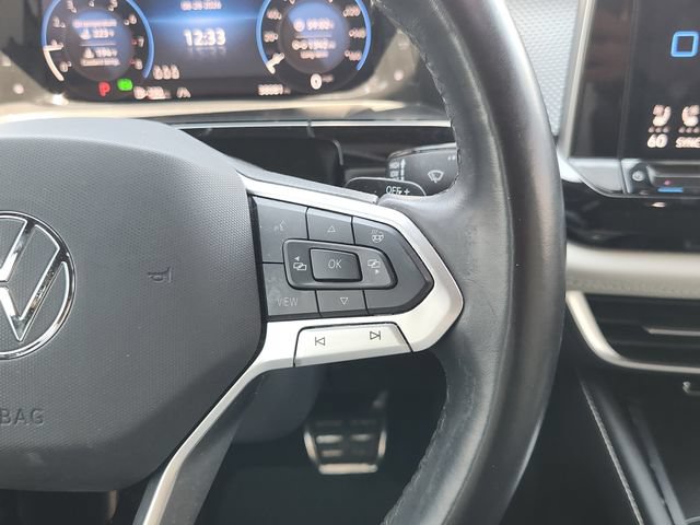 Used 2024 Volkswagen Atlas Cross Sport SEL Premium R-Line AWD/4WD image 29