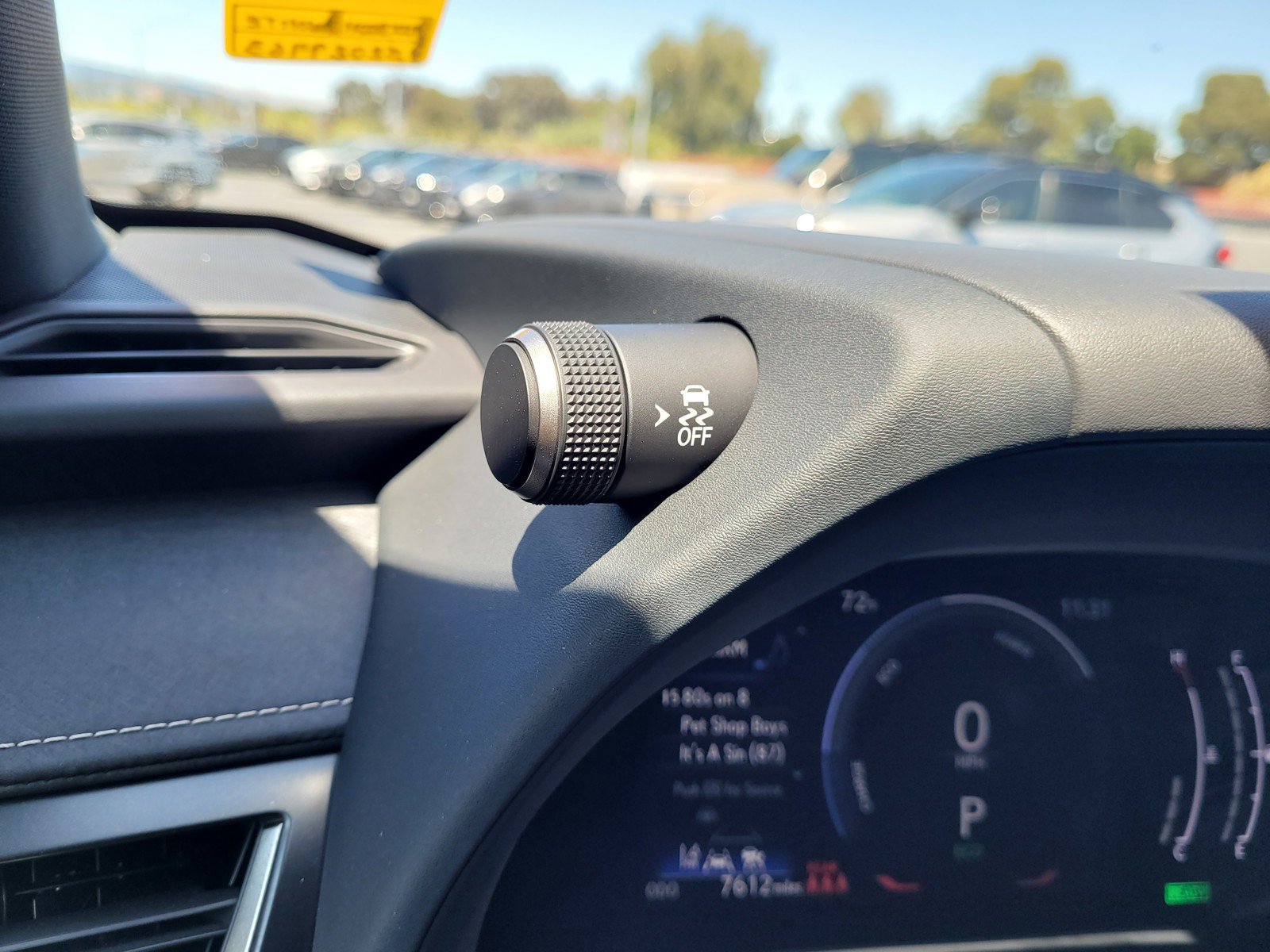 Certified 2025 Lexus UX 300h FWD w/ Accessory Package (Z2) image 21