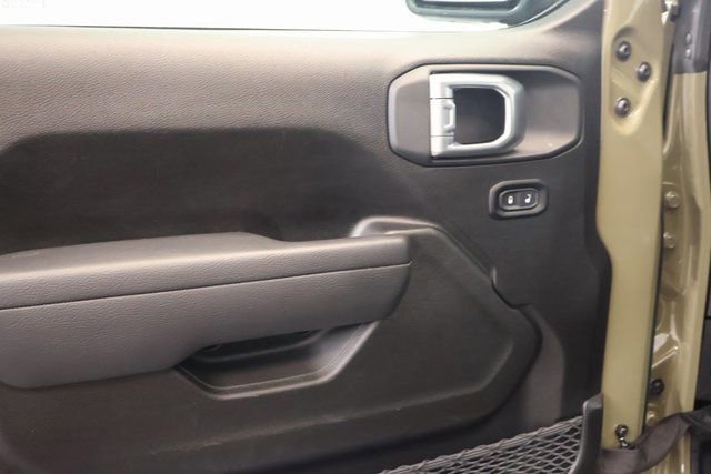 Used 2025 Jeep Wrangler Sport image 8