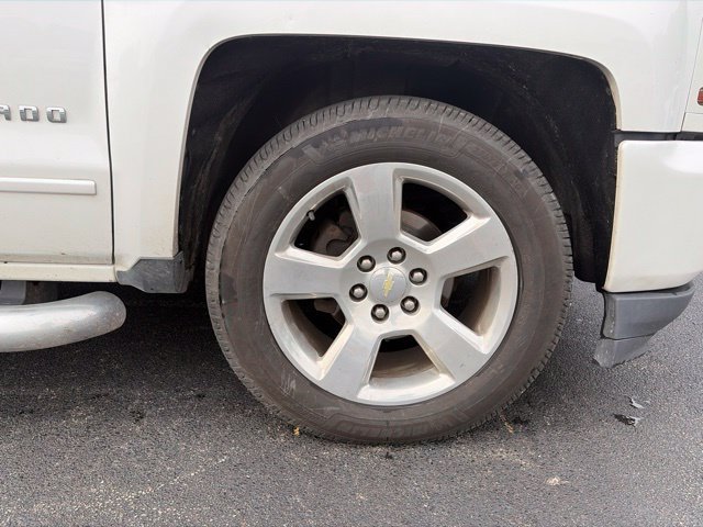 Used 2018 Chevrolet Silverado 1500 LT w/ All Star Edition AWD/4WD image 10