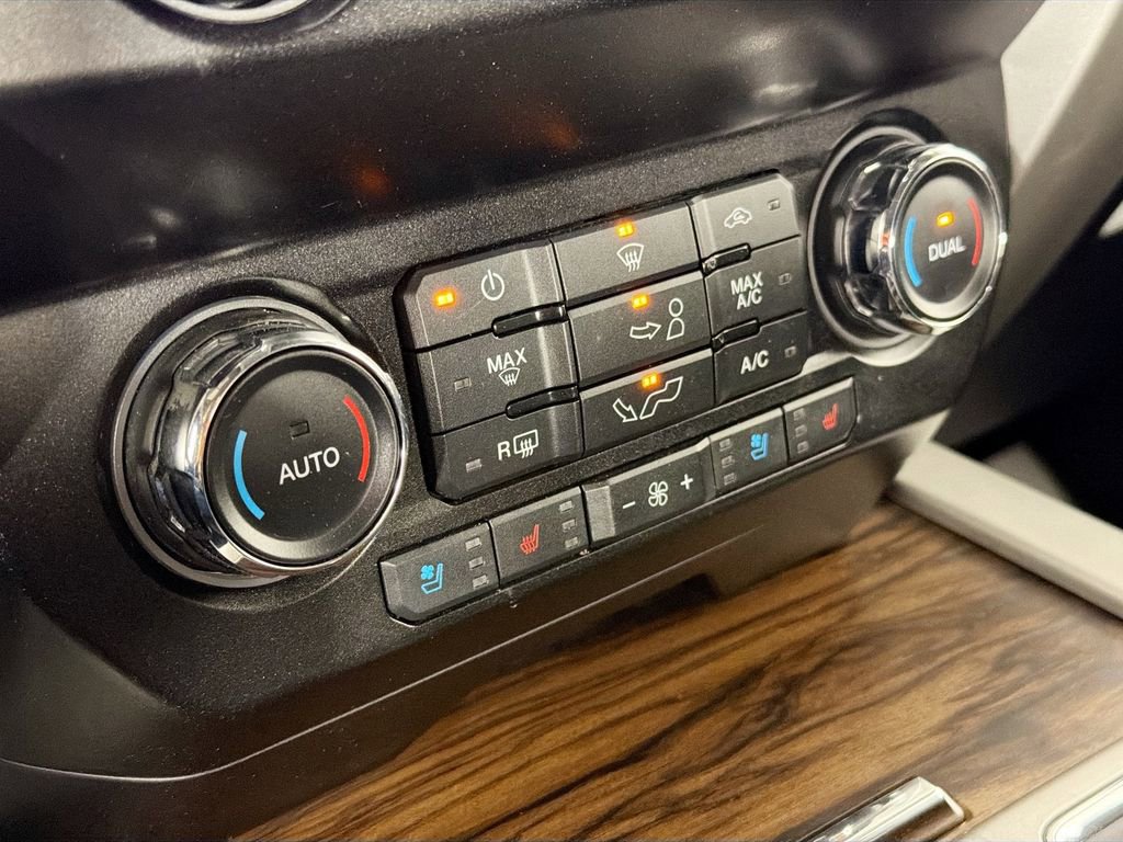 Used 2019 Ford F150 Lariat w/ FX4 Off-Road Package AWD/4WD image 15