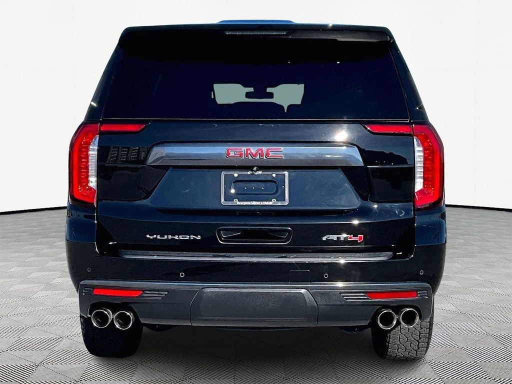 Used 2022 GMC Yukon XL AT4 image 5