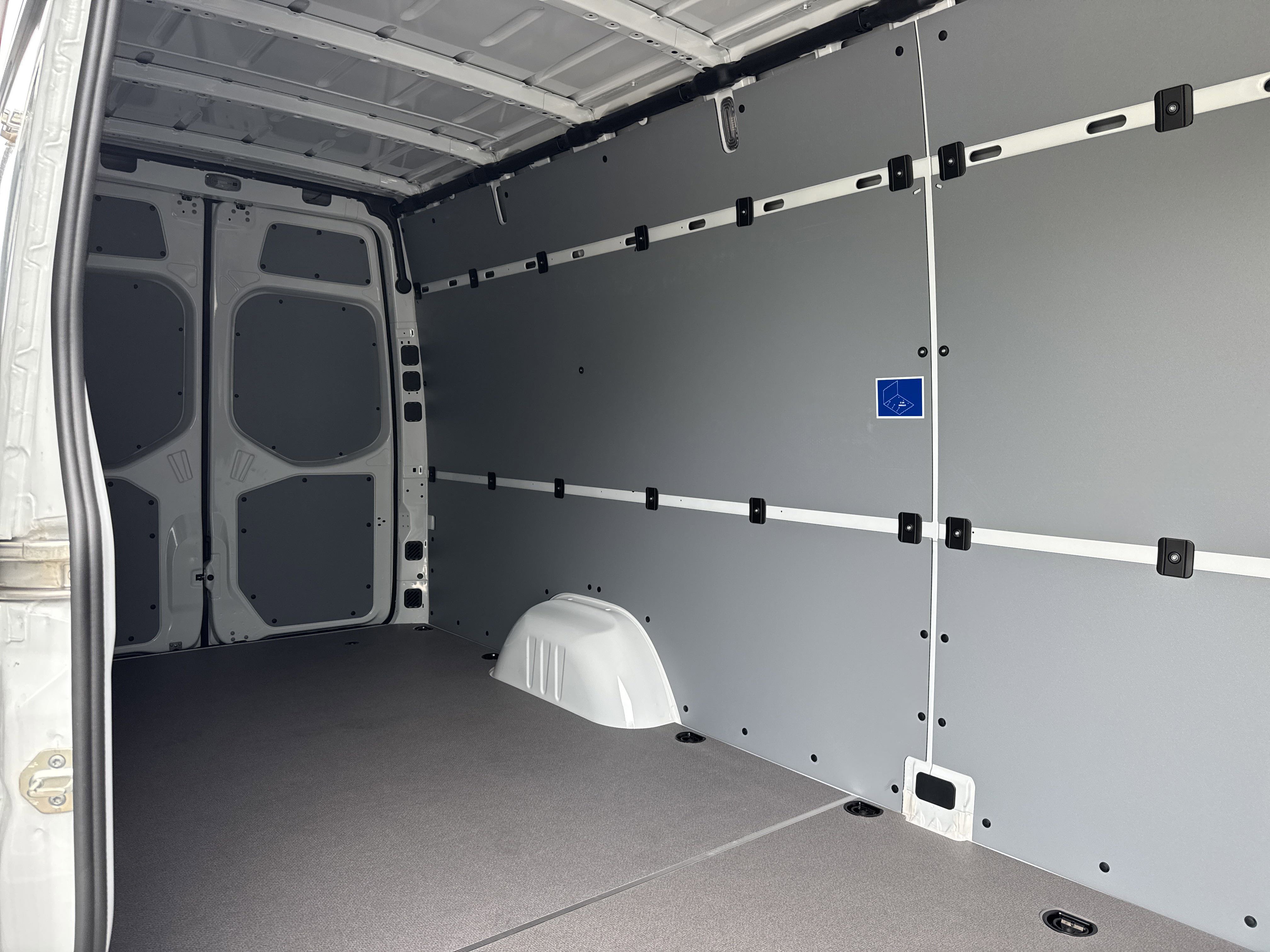 New 2025 Mercedes-Benz Sprinter 2500 image 18