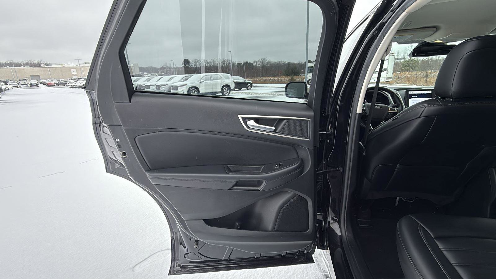 Used 2023 Ford Edge SEL image 22