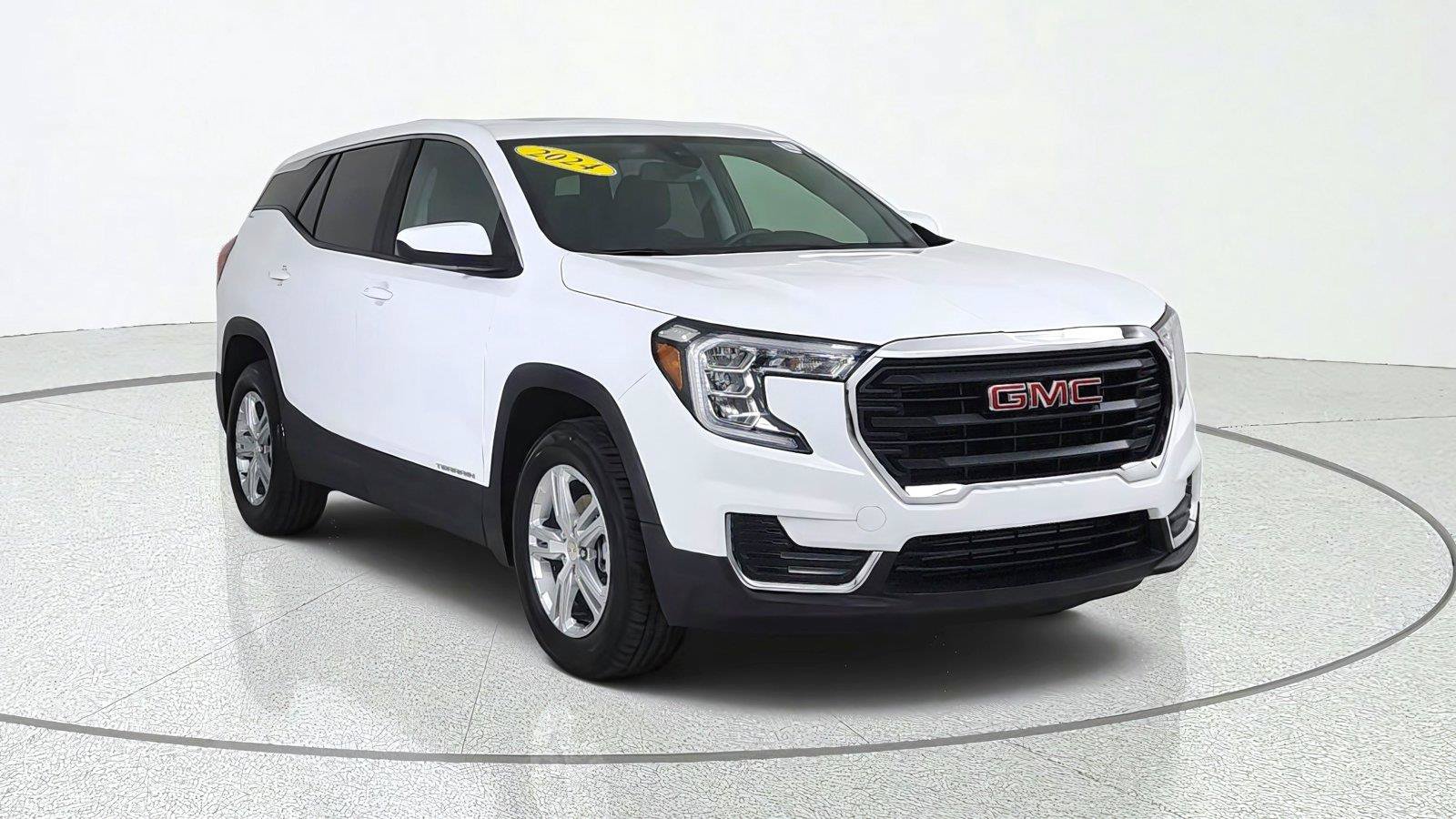 Used 2024 GMC Terrain SLE w/ LPO, Floor Liner Package