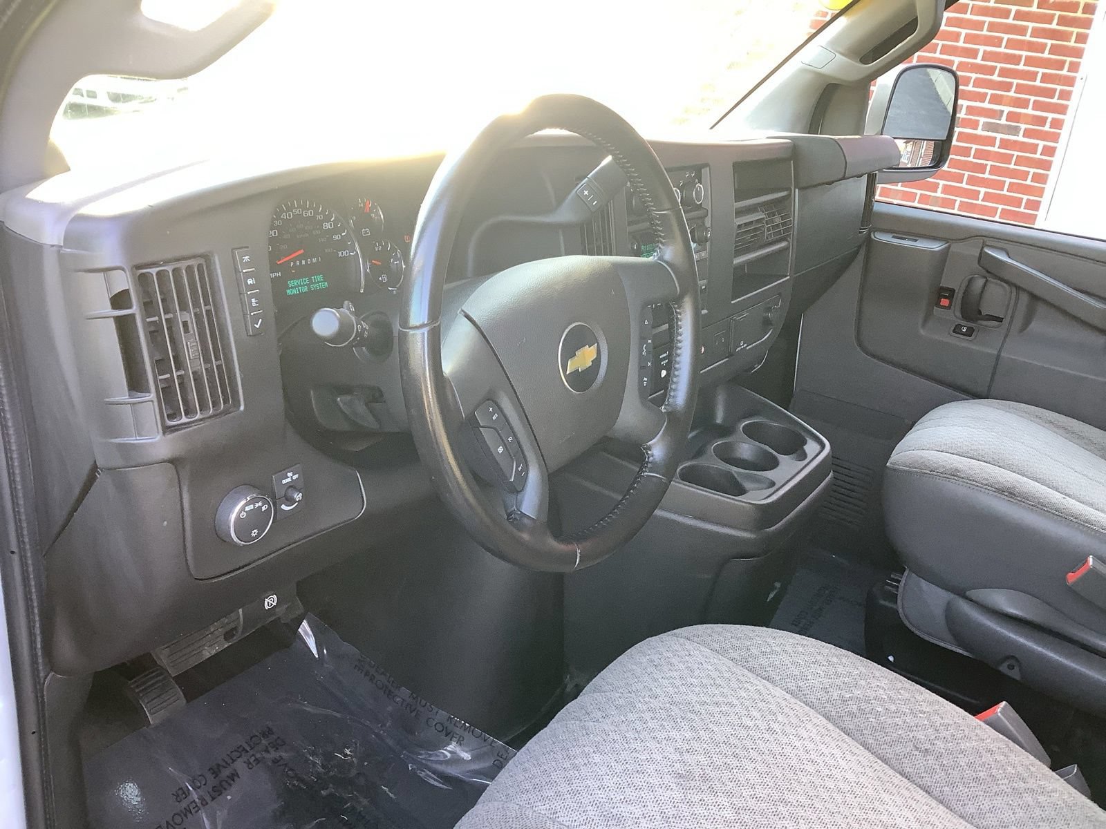 Used 2021 Chevrolet Express 3500 LT w/ LT Preferred Equipment Group RWD image 18