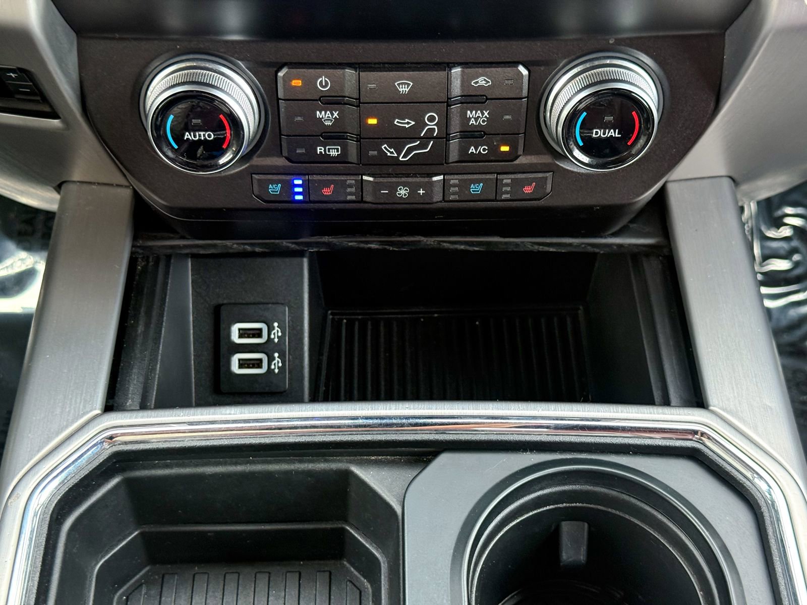 Certified 2019 Ford F250 Platinum w/ Platinum Ultimate Package AWD/4WD image 31