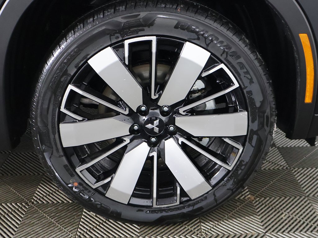 New 2026 Mitsubishi Outlander SE image 25