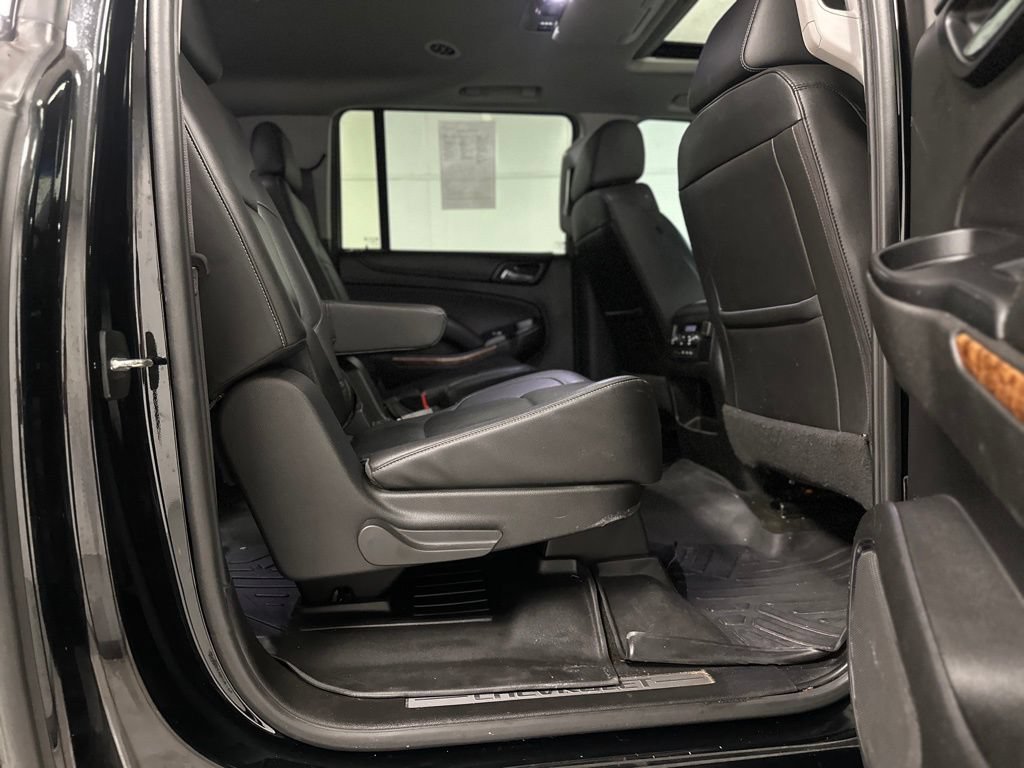 Used 2017 Chevrolet Suburban Premier RWD image 24