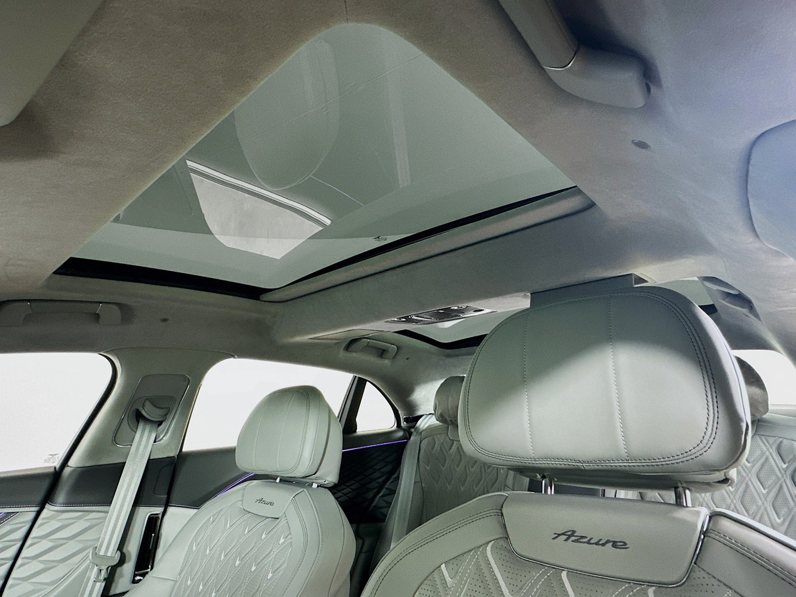 New 2026 Bentley Flying Spur V8 AWD/4WD image 33