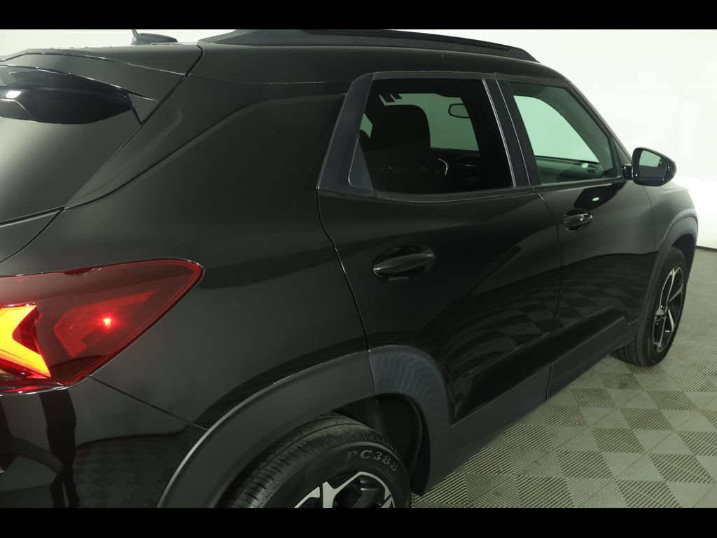 Used 2023 Chevrolet TrailBlazer RS w/ Sun and Liftgate Package AWD/4WD image 20