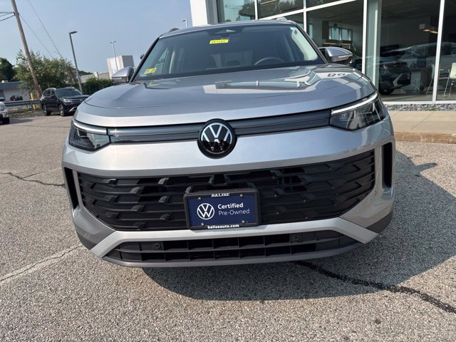 Certified 2025 Volkswagen Tiguan SE AWD/4WD image 9