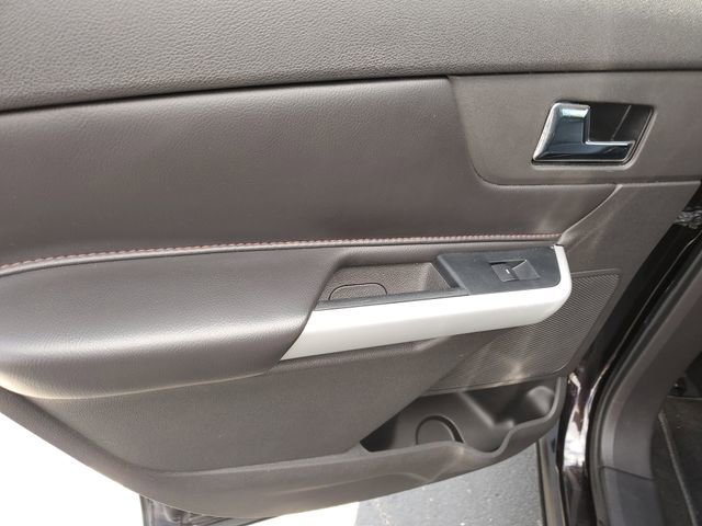 Used 2014 Ford Edge SEL w/ Equipment Group 205A AWD/4WD image 16