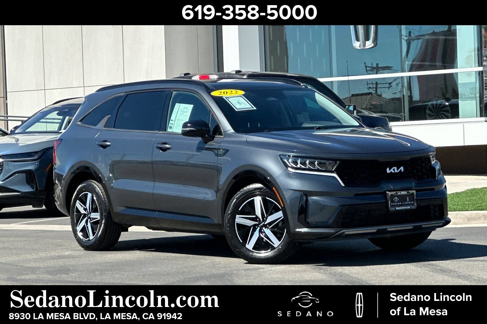Used 2022 Kia Sorento S w/ Panoramic Sunroof Package