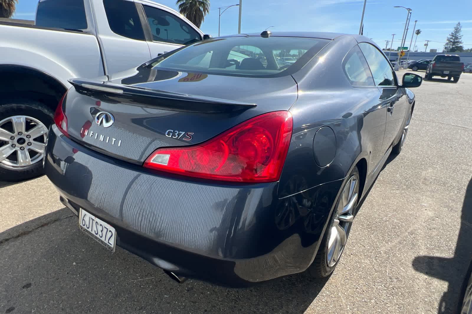 Used 2009 INFINITI G37 Sport w/ Premium Pkg RWD image 4