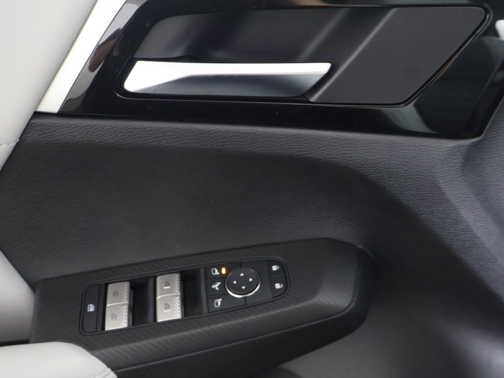 New 2026 Mitsubishi Outlander SE FWD image 37