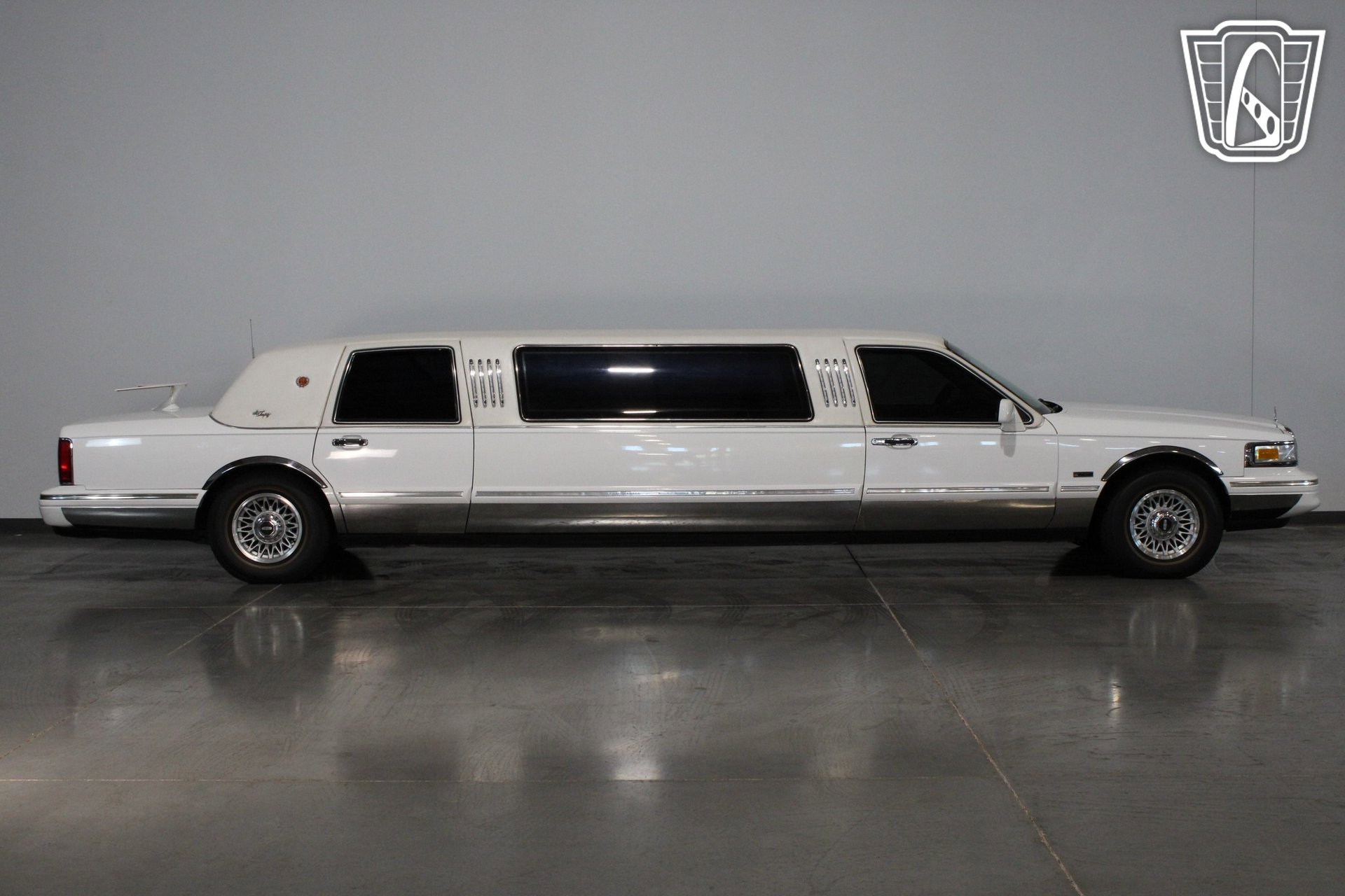 Used 1996 Lincoln Town Car Executive image 15