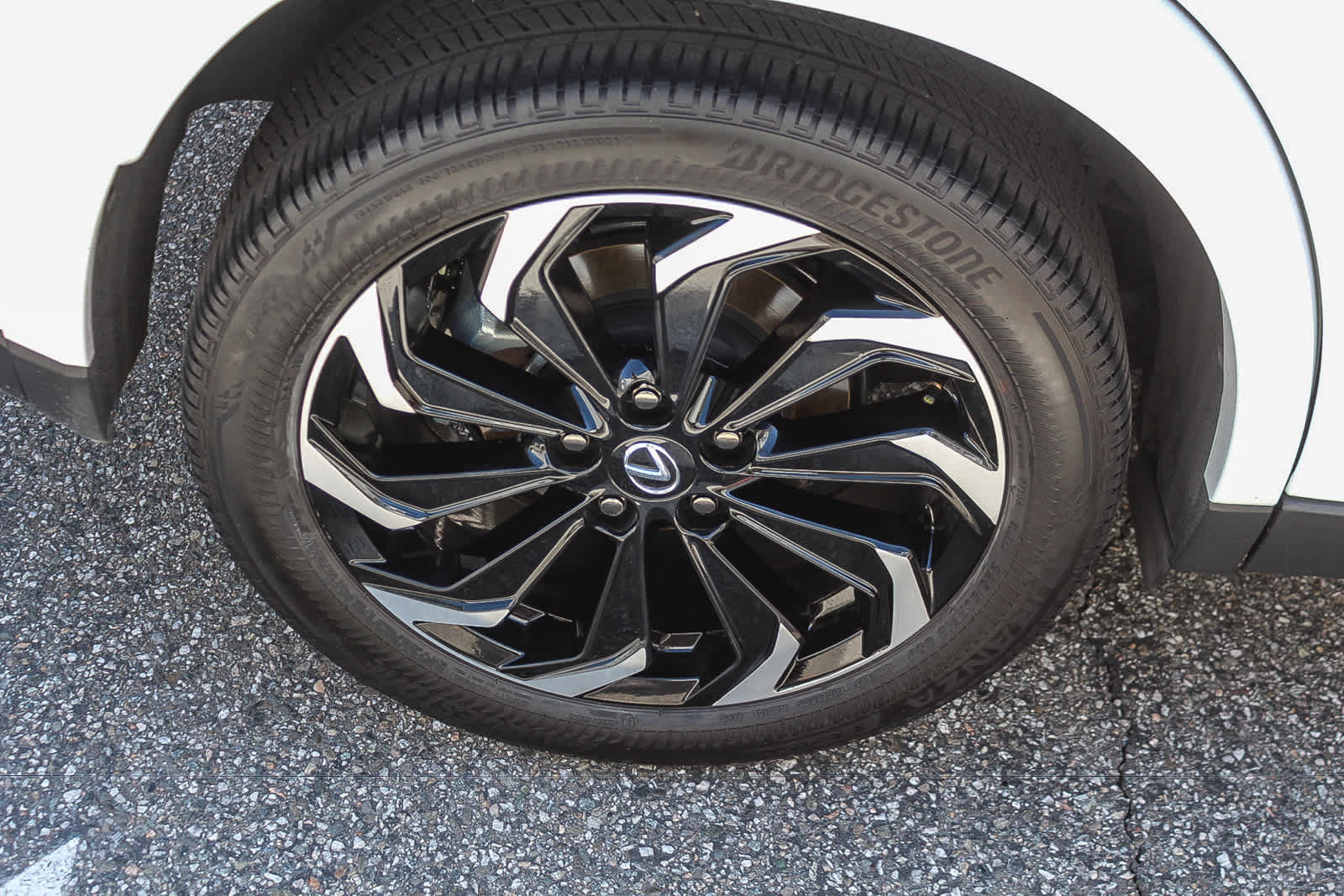 Used 2025 Lexus UX 300h FWD w/ Cold Area Package image 8