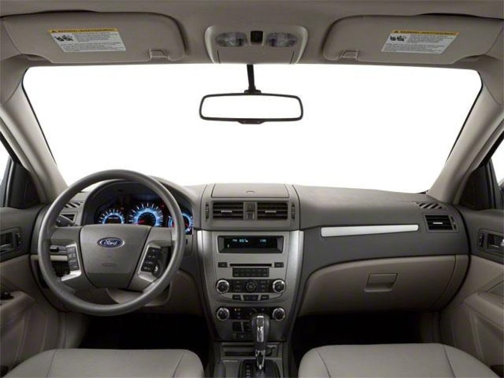 Used 2010 Ford Fusion S FWD image 7