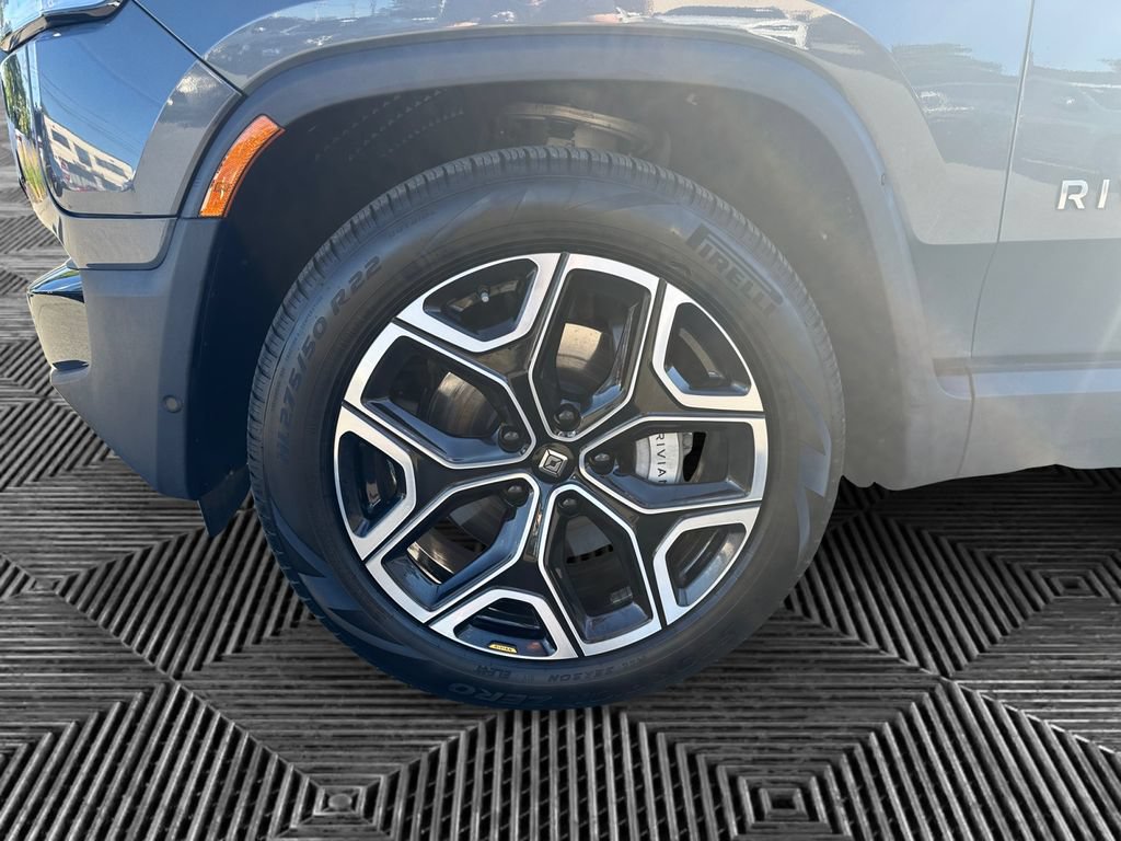 Used 2023 Rivian R1S Adventure AWD/4WD image 14