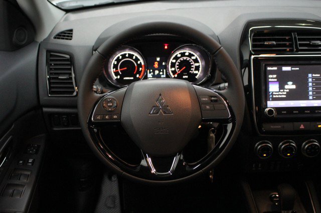 New 2026 Mitsubishi Outlander Sport LE AWD/4WD image 21