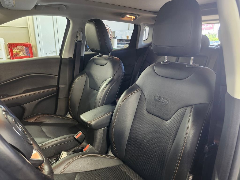 Used 2019 Jeep Compass Limited w/ Advanced Safety Group AWD/4WD image 8