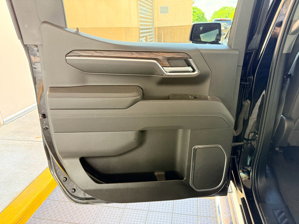 Used 2026 GMC Sierra 1500 SLT RWD image 25
