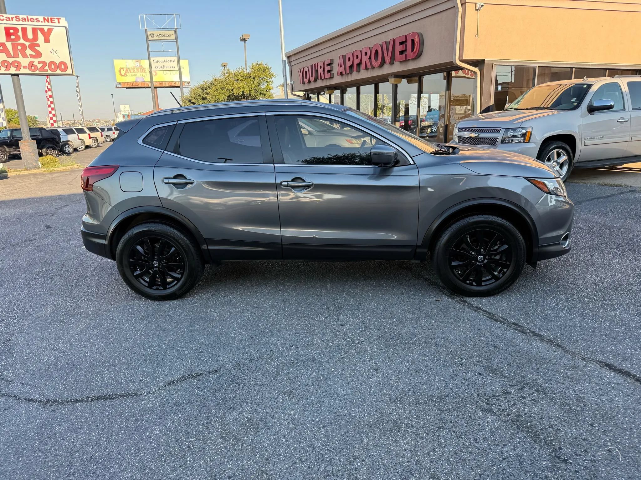 Used 2018 Nissan Rogue Sport SL FWD image 4