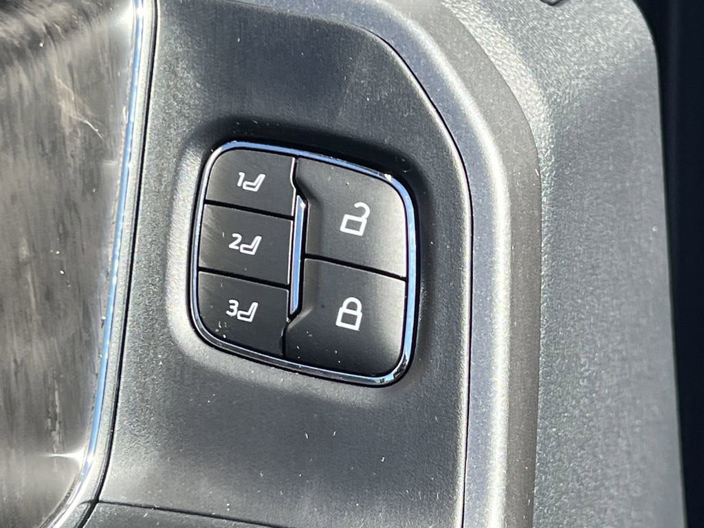 New 2026 Ford F250 Lariat image 23