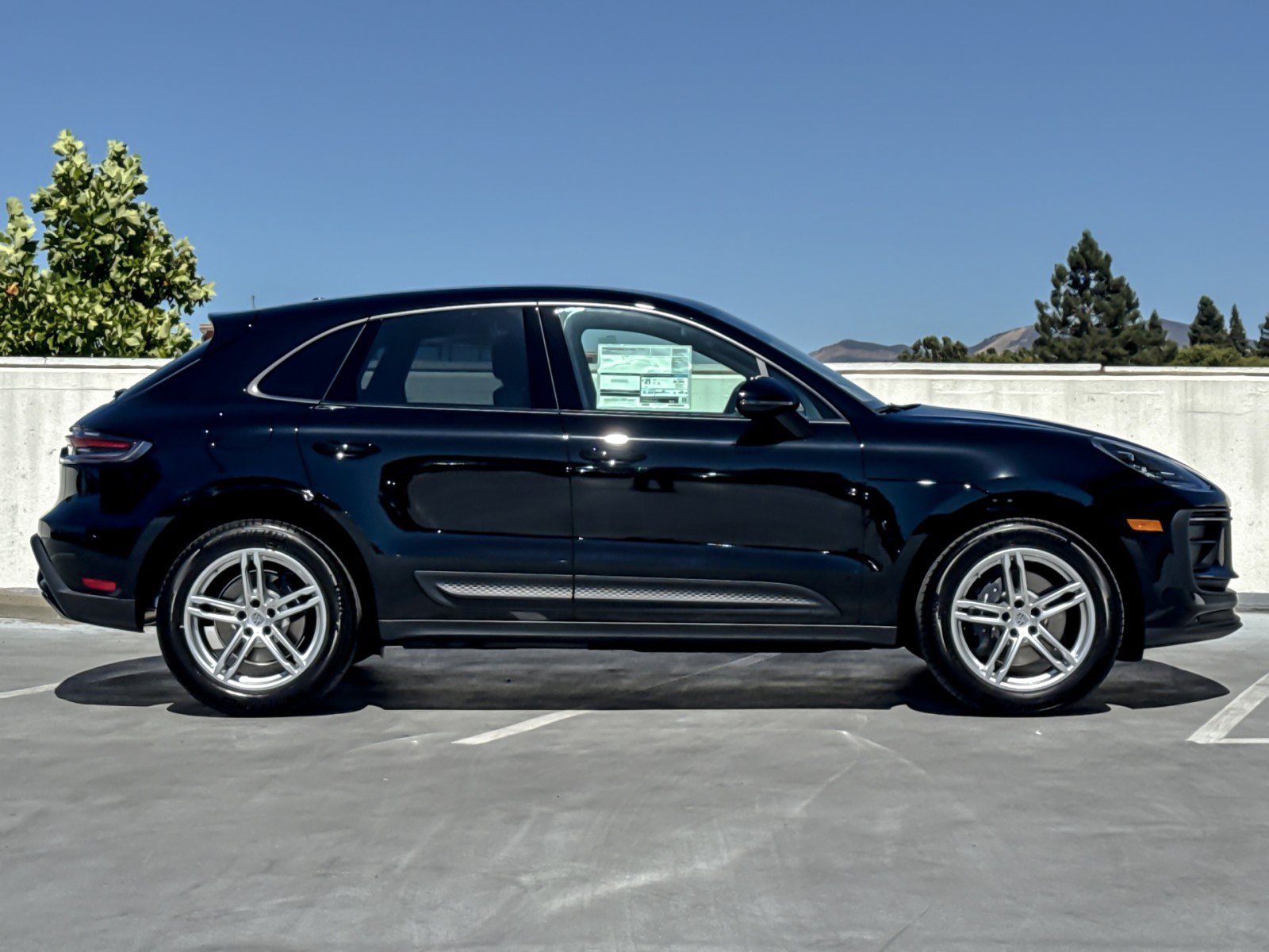 New 2026 Porsche Macan AWD/4WD image 9