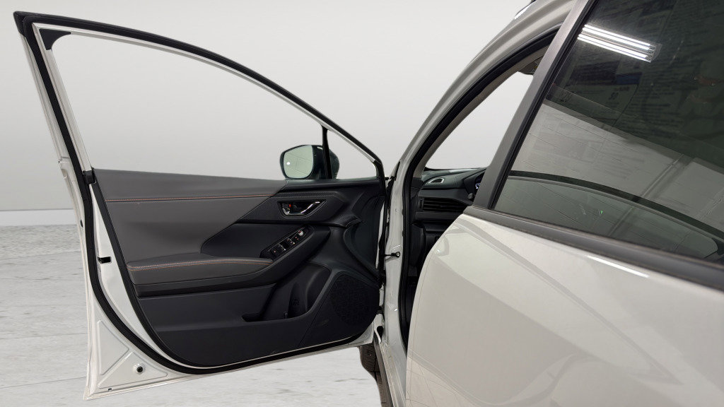 New 2026 Subaru Crosstrek 2.5i Limited w/ Crosstrek Mirror Package AWD/4WD image 14