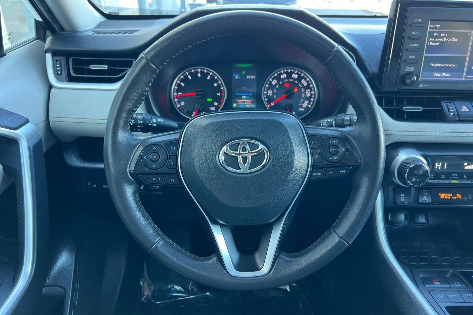 Certified 2022 Toyota RAV4 XLE Premium image 23