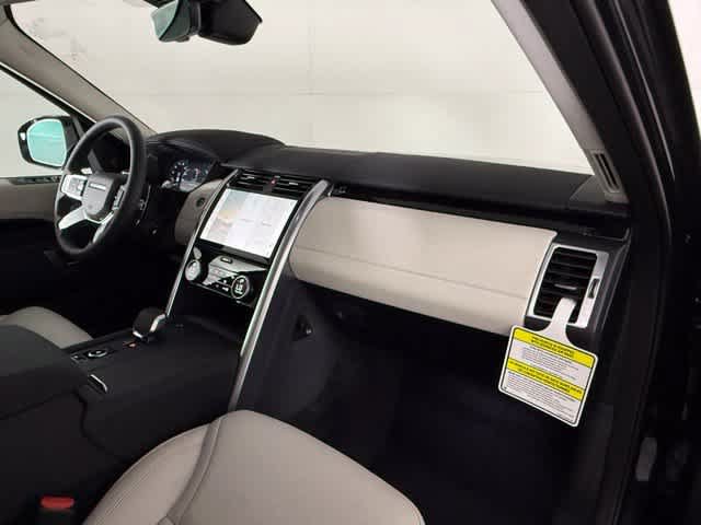 New 2026 Land Rover Discovery S AWD/4WD image 14