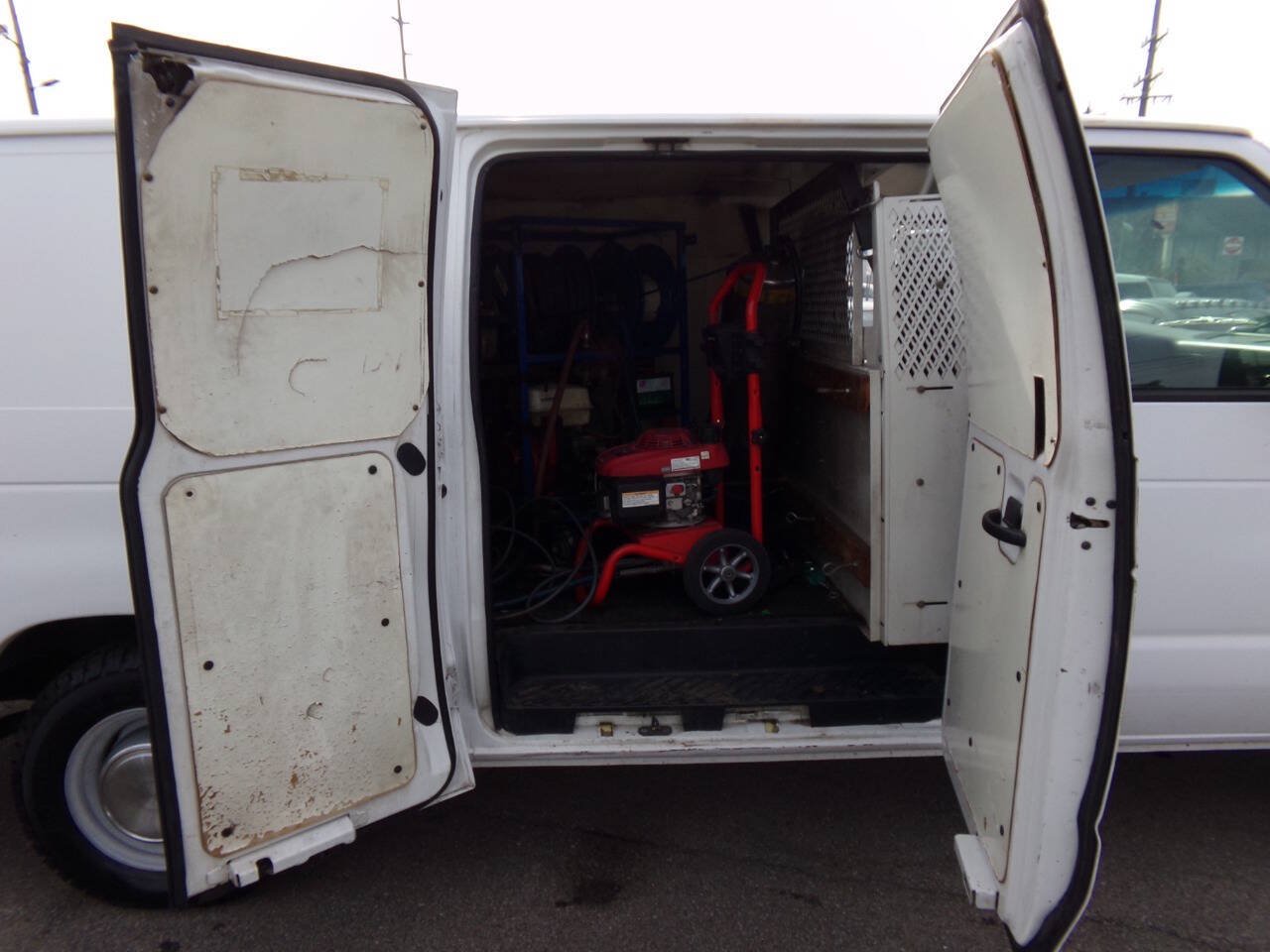 Used 1995 Ford E-250 and Econoline 250 Super RWD image 30