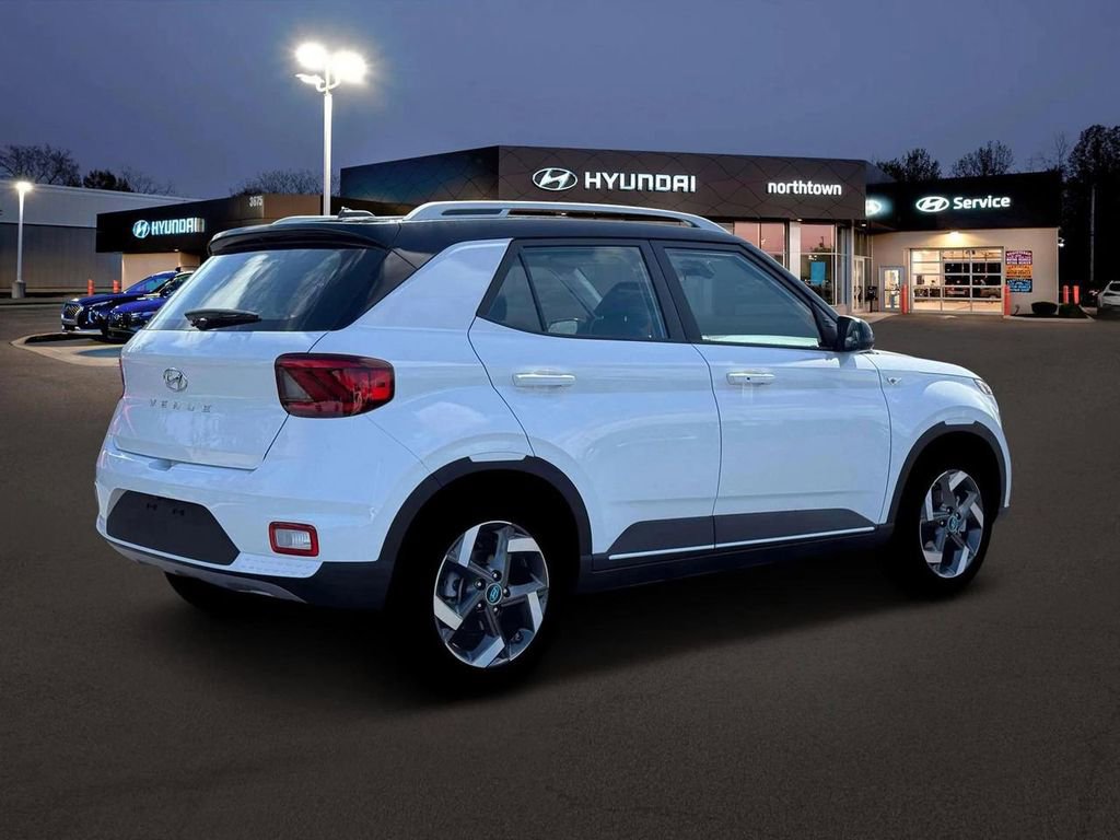 New 2026 Hyundai Venue SEL FWD image 8