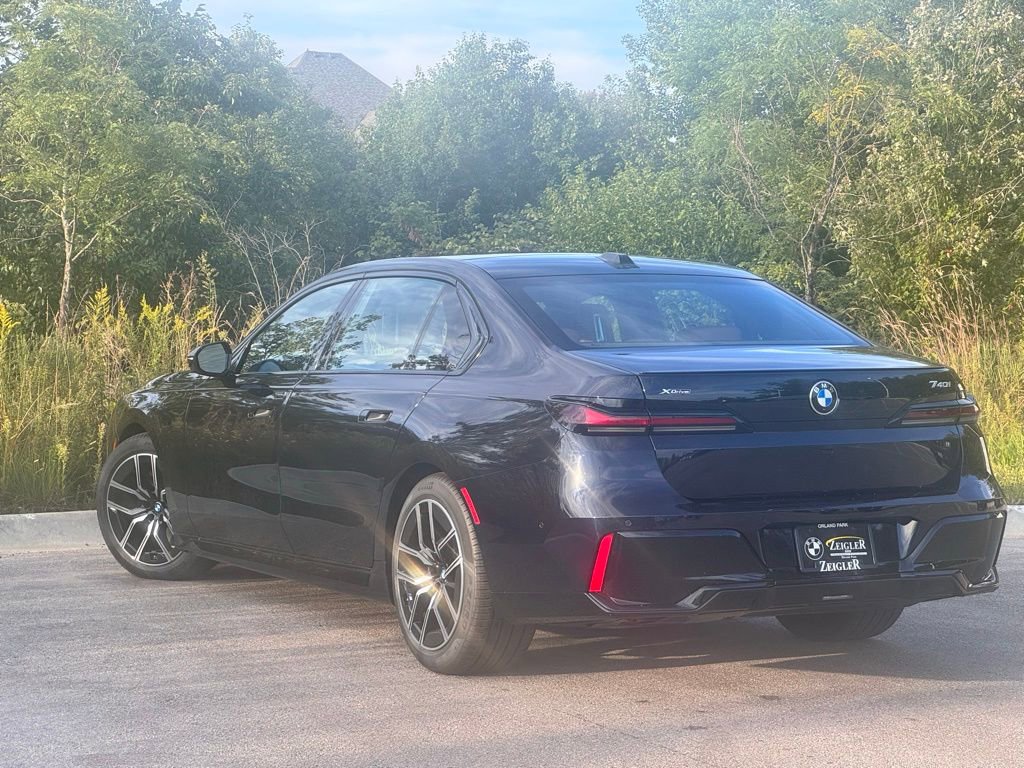 Used 2026 BMW 740i xDrive video 4