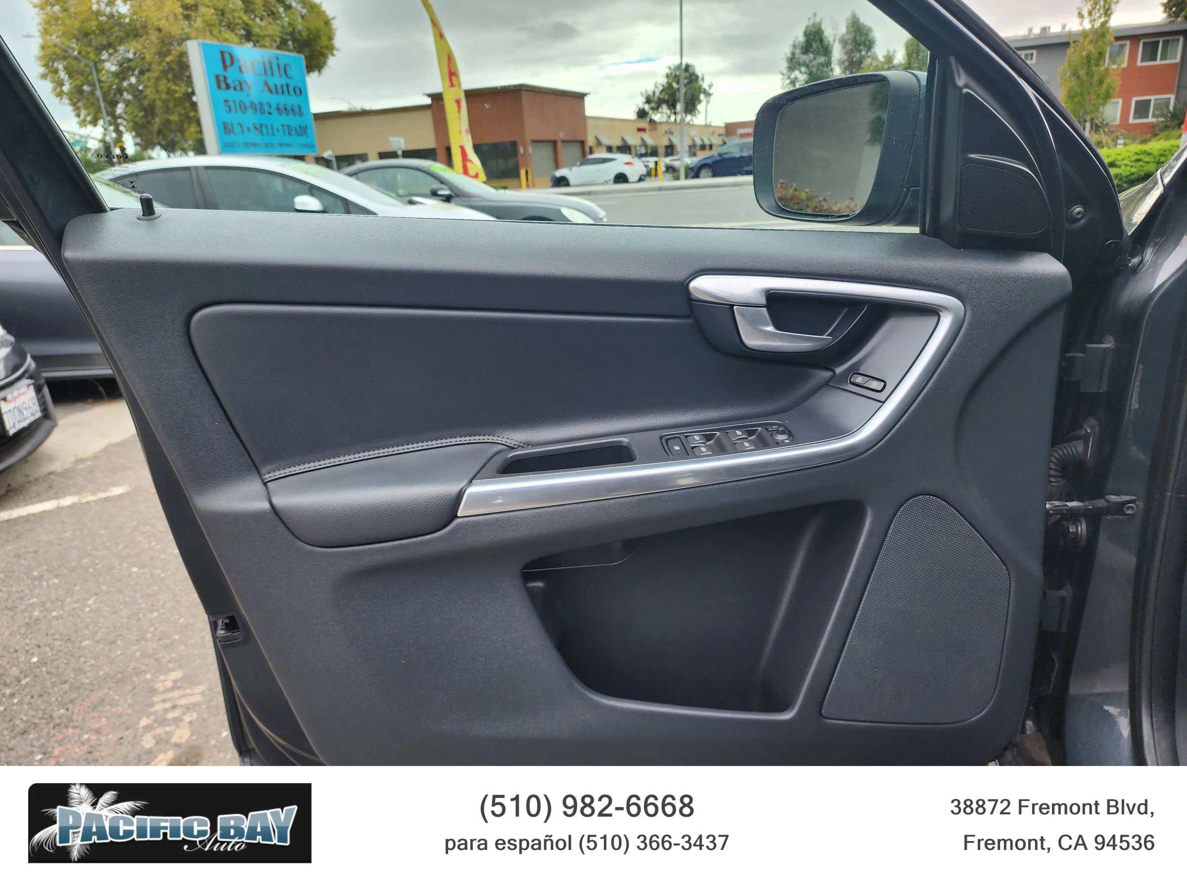 Used 2015 Volvo XC60 T5 Premier image 15