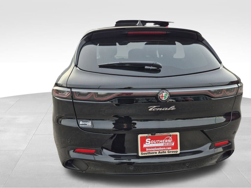 New 2025 Alfa Romeo Tonale w/ Premium Package AWD/4WD image 5