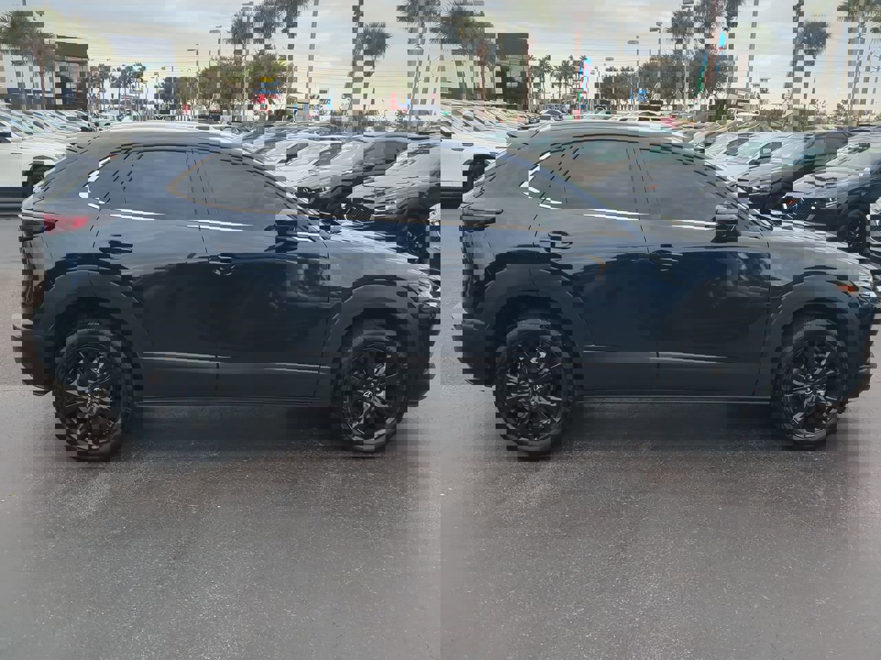 Used 2025 MAZDA CX-30 AWD 2.5 S w/ Select Sport Pkg image 3