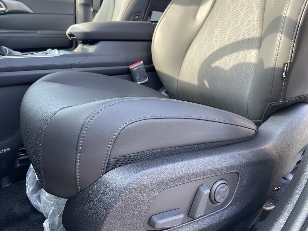New 2026 Kia Carnival SX w/ SX Dark Edition Package image 22