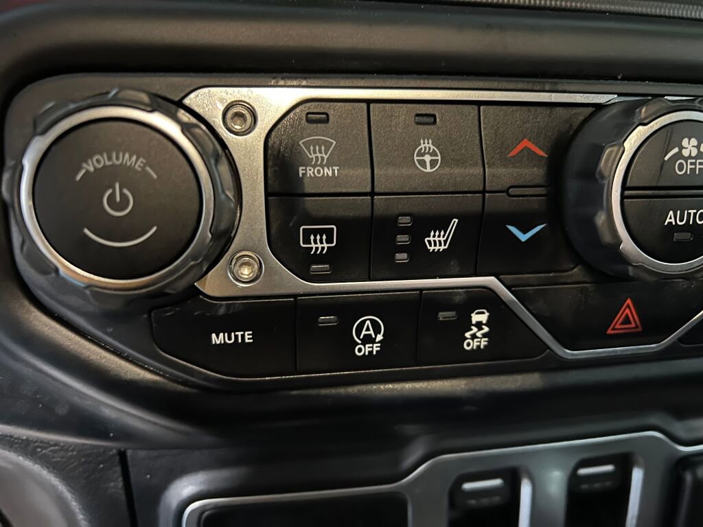 Used 2020 Jeep Wrangler Rubicon w/ Cold Weather Group image 18