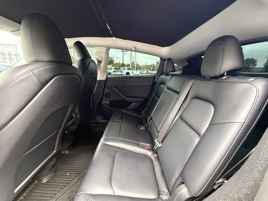 Used 2023 Tesla Model Y Long Range AWD/4WD image 14