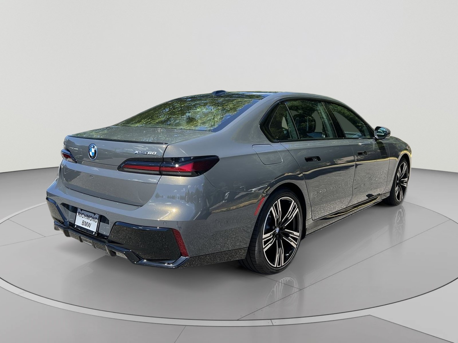 New 2026 BMW i7 xDrive60 w/ Executive Package AWD/4WD image 5