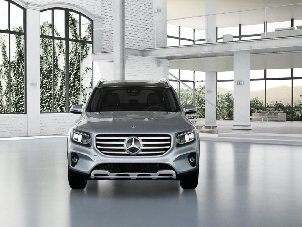 New 2026 Mercedes-Benz GLB 250 4MATIC image 7